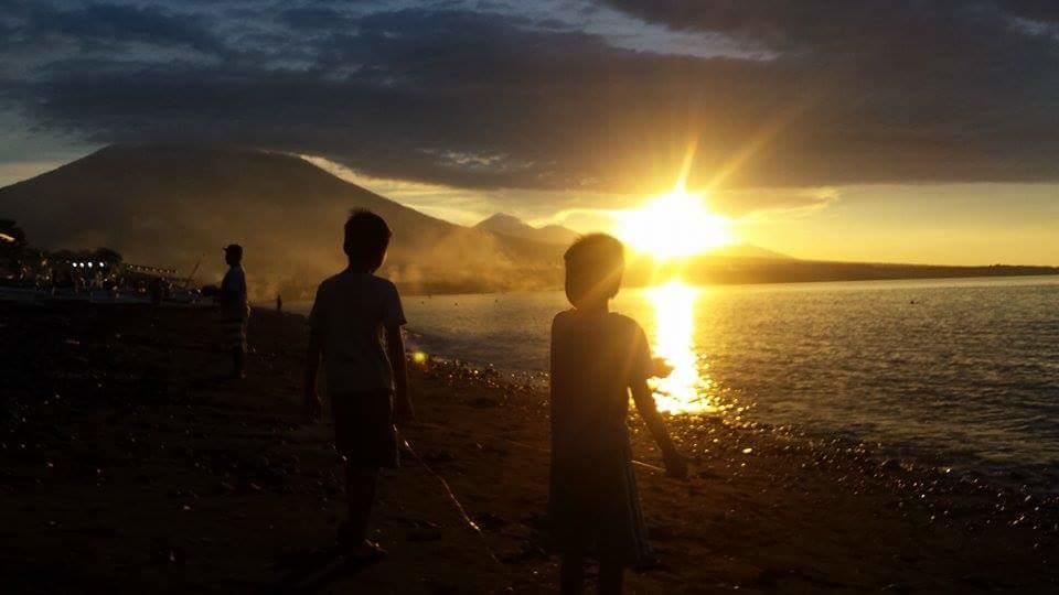 Alur * Amed